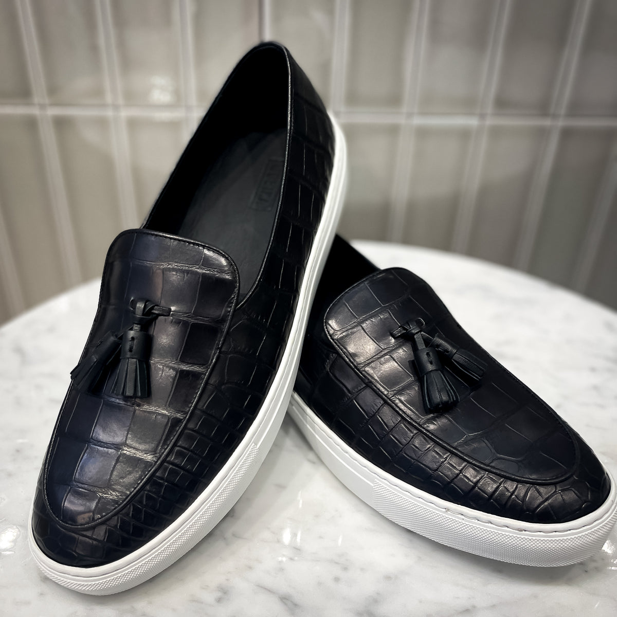 Beautiful High End Men Black Crocodile Tassel Loafer Mfg by Belvedere! Handmade Dark Blue Croco Leather Tassel Loafers: Men main image 4