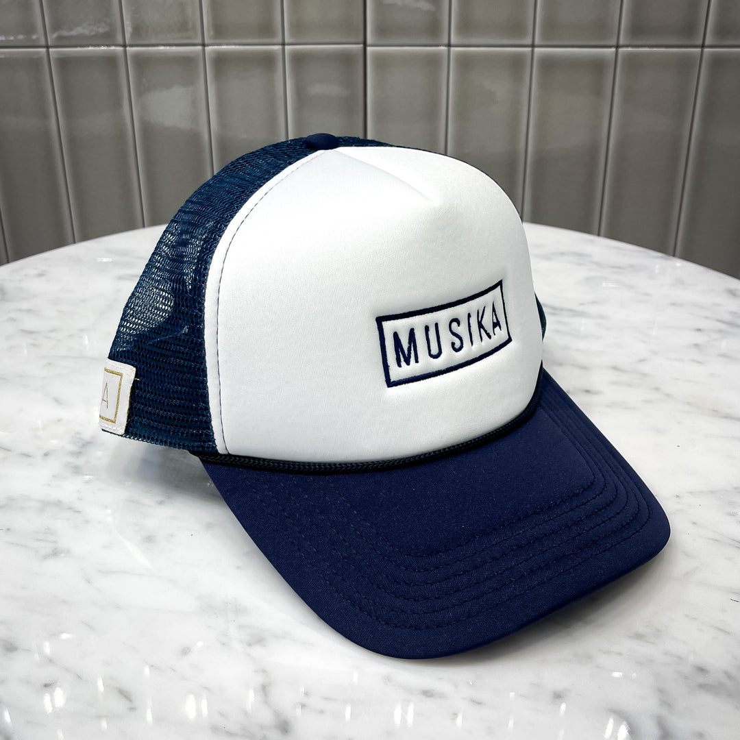 MUSIKA Trucker Hat